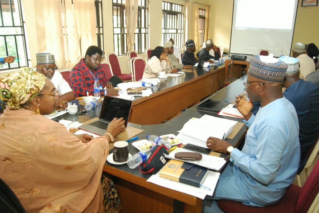 Abdulrahim with the committee members