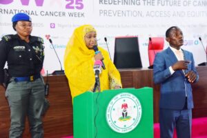 dr mahmoud during the cancer week