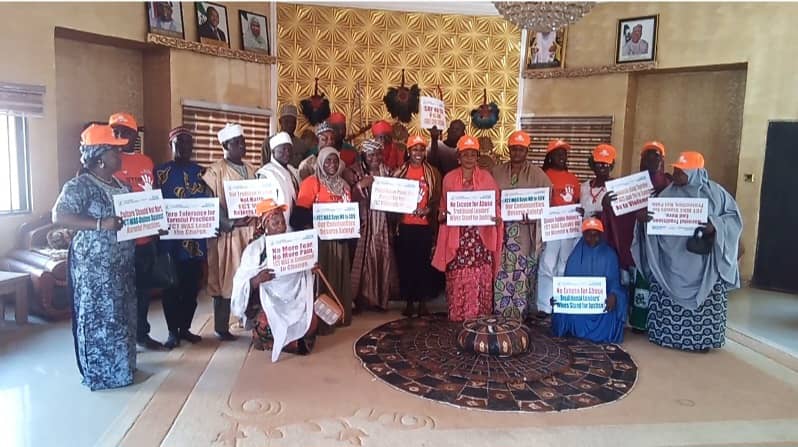 MS Women affaairs with withe chief and women community