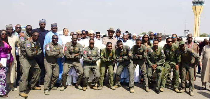 Keyamo, Ganduje, Mahmoud other dignitries with pilots during the airshow