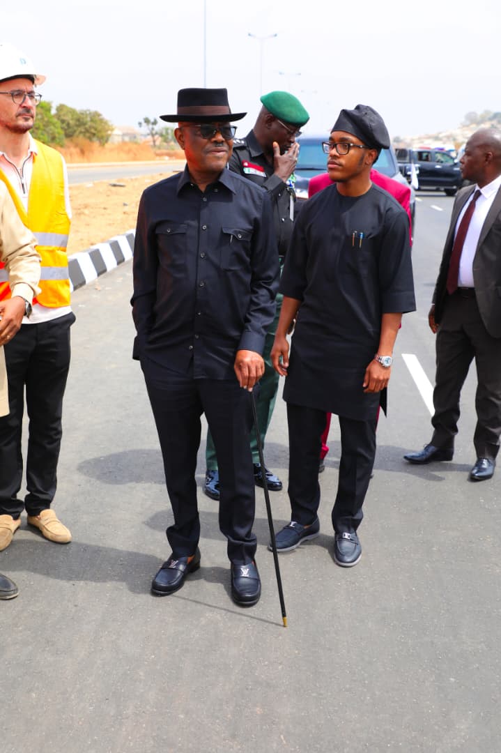 Minister during the inspection