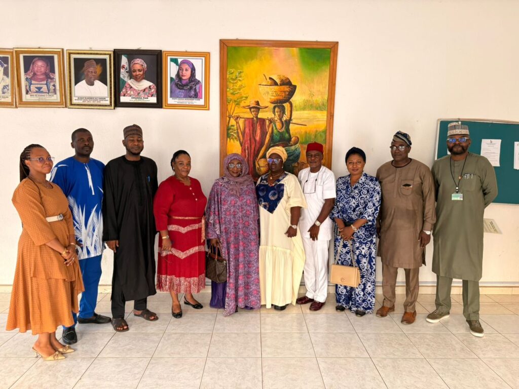 Olowokere, Gana and others