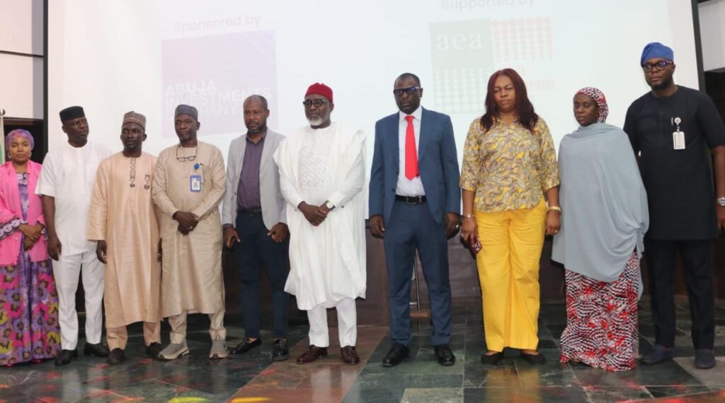 CEO AEA with other officials