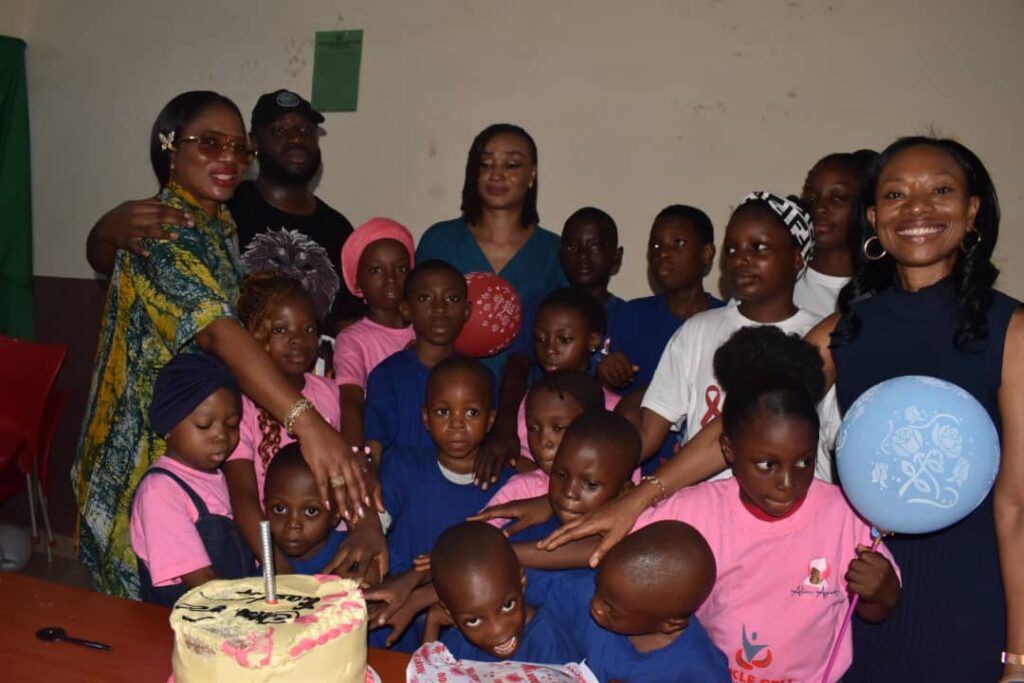 Dr Fasawe, Dr Nwachukwu with her champions