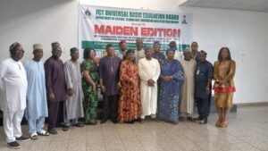 Dr Hayyo middle, Dr Neemat, Lady Florence with other education officials