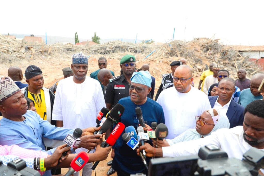 Wike during his visit to the collapsed building site