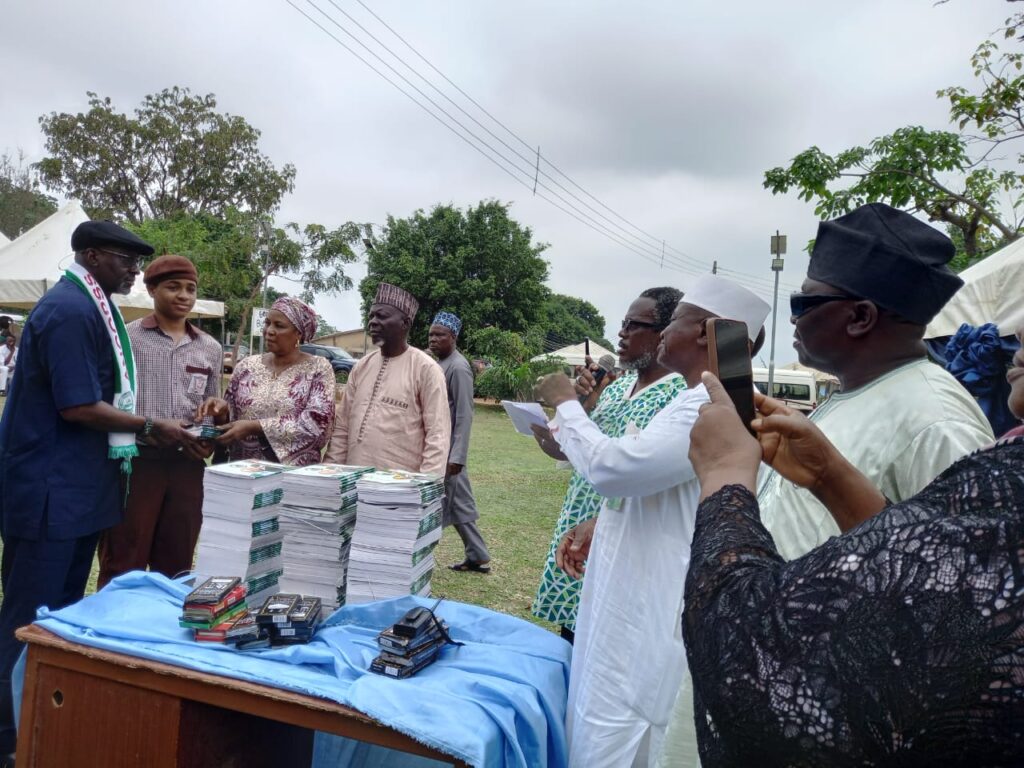 ANCOPSS with some students