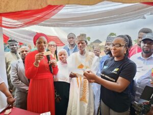 Dr Fasawe flags off SMC
