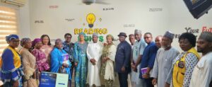 Hayyo with officials
