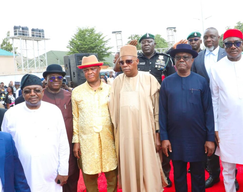 Shettima commisions Karu road