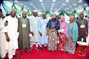 Dr Mahmoud with other attendees