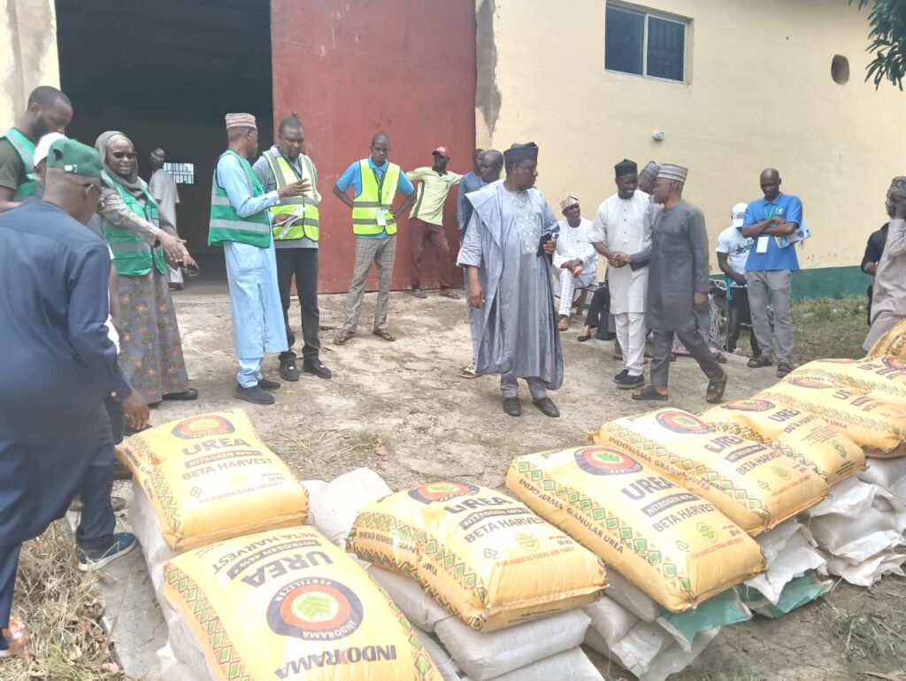 the distribution of teh fertilizer